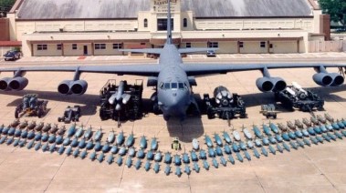 قاذات أمريكية بعيدة المدى