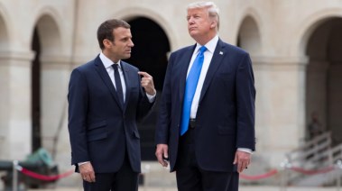 ترامب وماكرون- أرشيفية