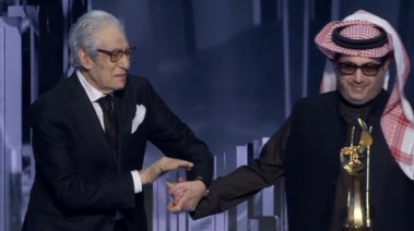 فاروق حسني يفوز بجائزة الإنجاز مدى الحياة