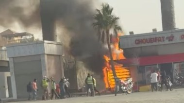 حريق فرع توكيل سيارات بالتجمع الخامس