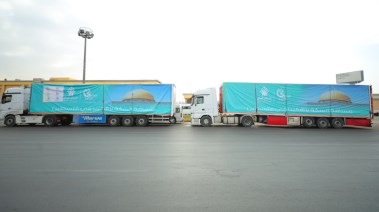 شاحنات المساعدات