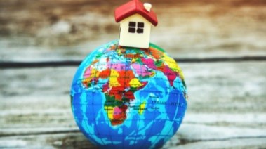 موضوع تعبير عن الوطن بالعناصر 2025-2026