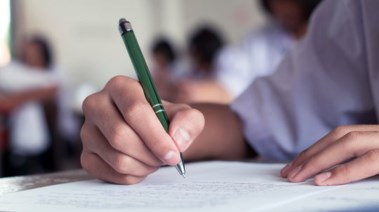 نماذج امتحان اللغة الإنجليزية للصف الثالث الإعدادي الترم الأول 2026 pdf