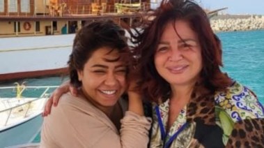 إلهام شاهين وشيرين عبد الوهاب 