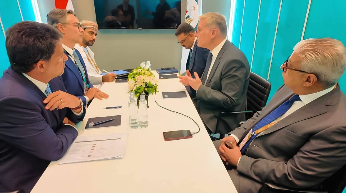 جانب من اللقاءات 