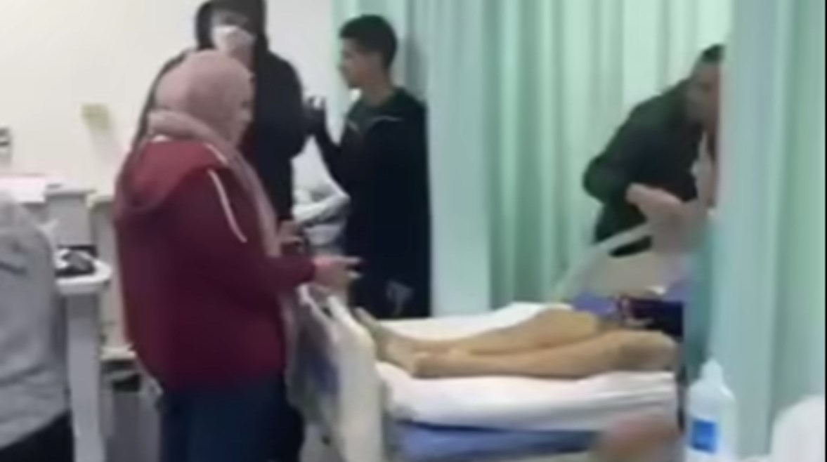 جانب من فيديو اتهام مستشفى بالإهمال الطبي ووفاة مريض كلى