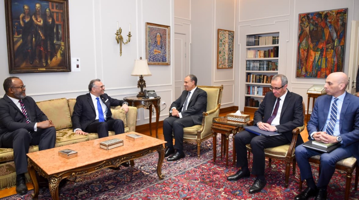 الدكتور بدر عبد العاطي وزير الخارجية والهجرة