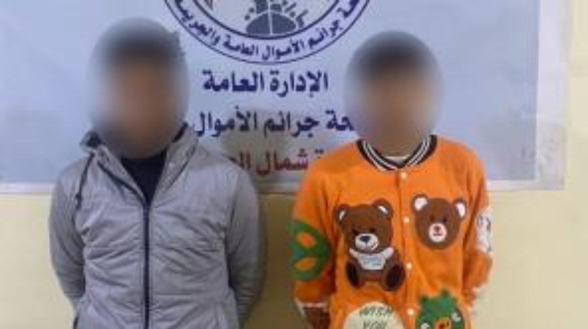 المتهمان المنتحلان صفة موظفين خدمة عملاء بأحد البنوك في المنيا