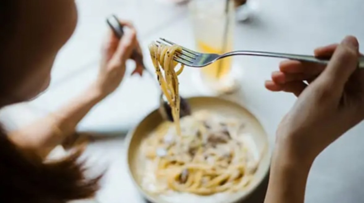 لماذا تزداد شهيتنا للطعام في الشتاء؟