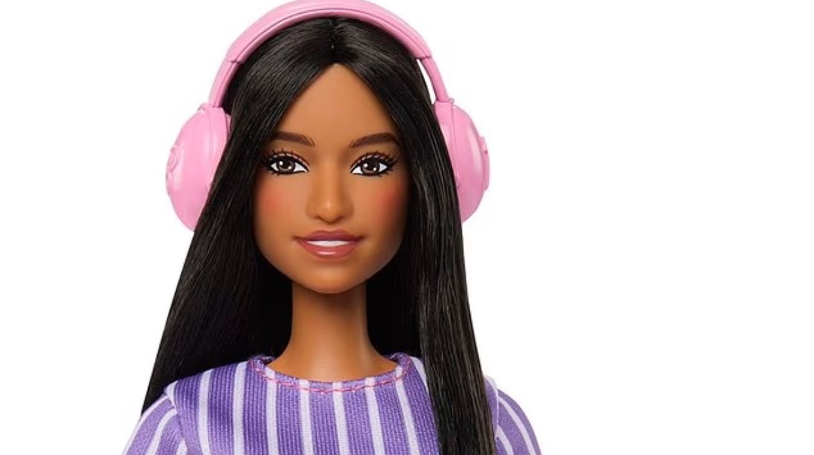  دمية باربي مصابة بالتوحد 