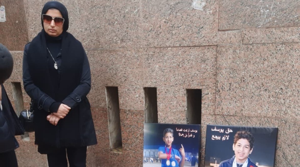 والدة السباح يوسف