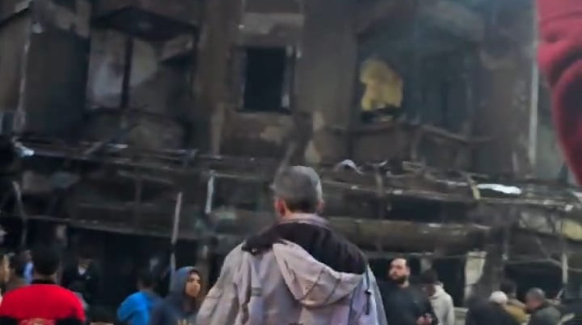 آثار حريق مطعم سكة الوايلي بالقاهرة