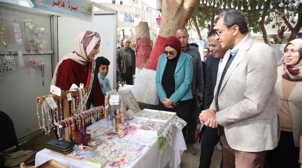 افتتاح معرض الحرف والفنون التراثية 