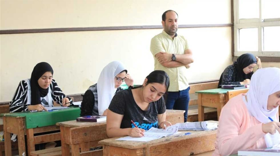 أزمة مراقبي الثانوية العامة قبل بدء الامتحانات