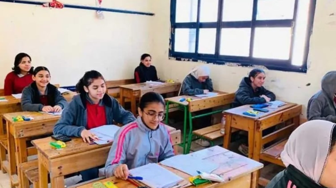  امتحانات الشهادة الإعدادية