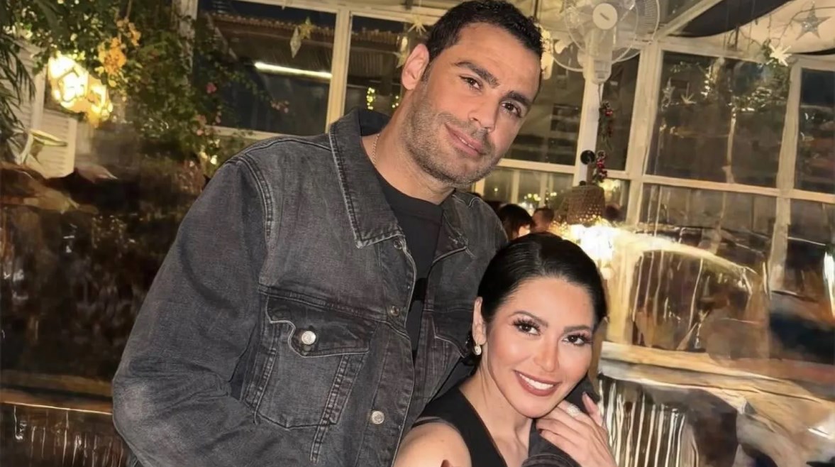 لقاء الخميسي وزوجها