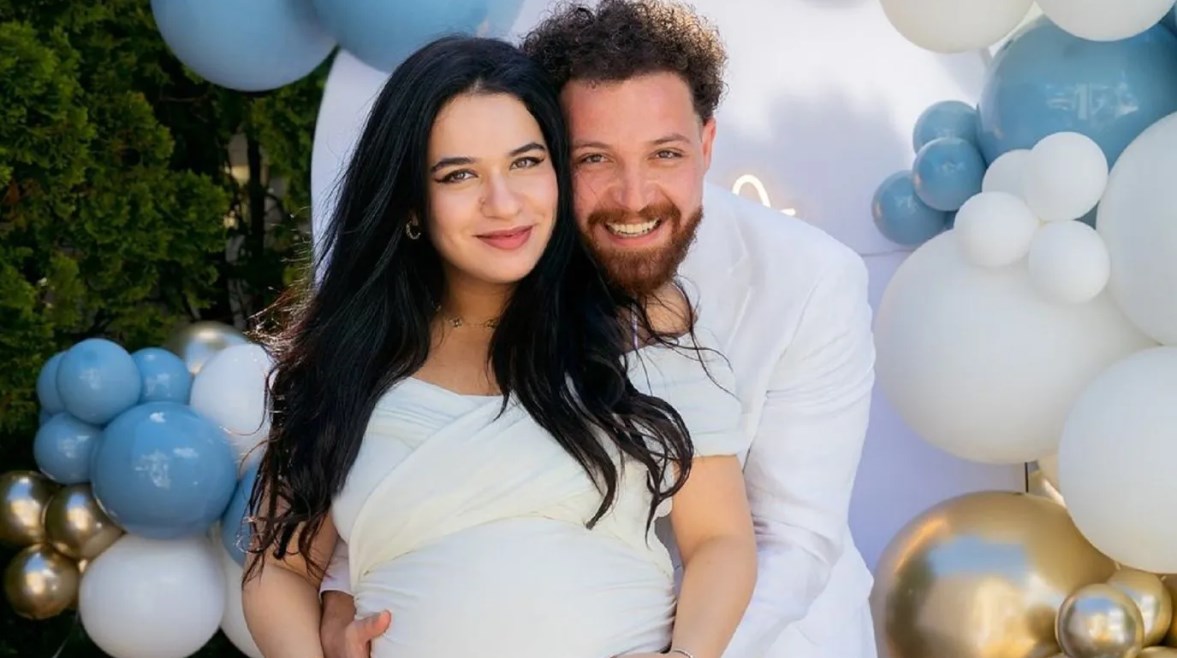 محمود حجازي وزوجته