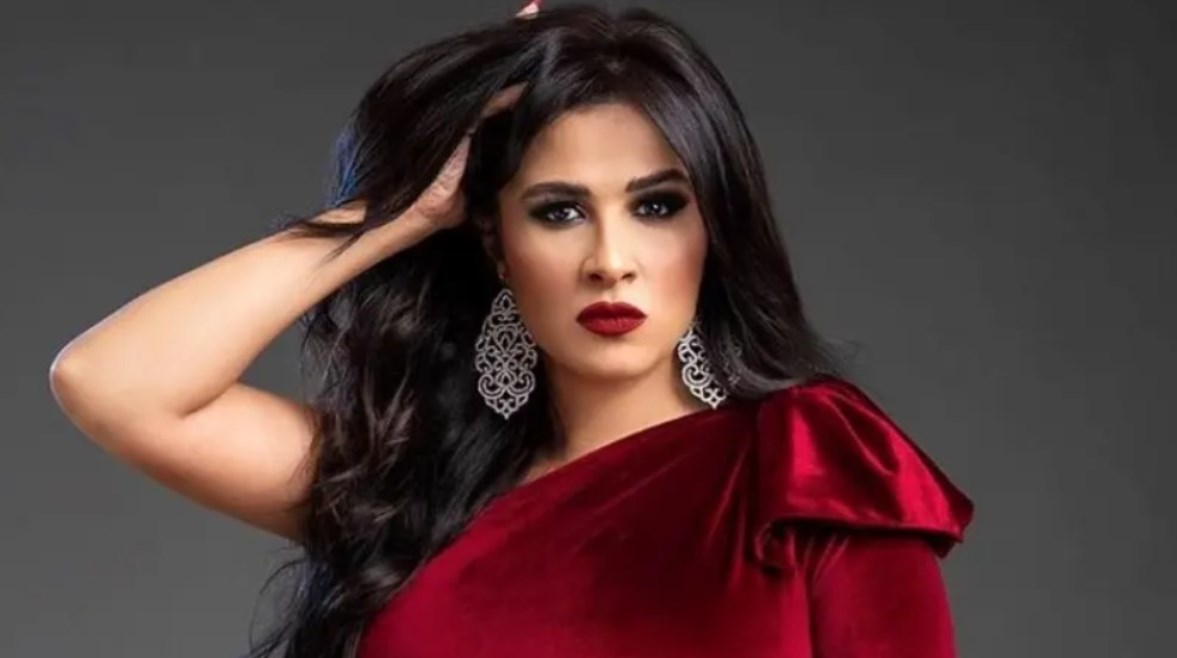 ياسمين عبدالعزيز