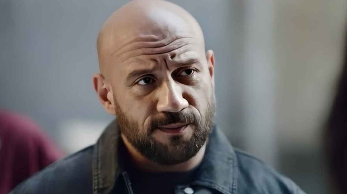 بسبب الحسابات المالية، أحمد مكي يحرر محضرا ضد مديرة أعماله