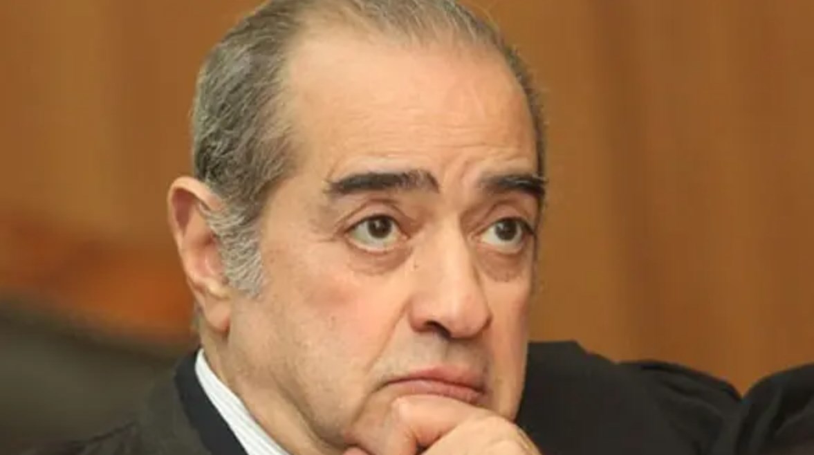 المحامي الراحل فريد الديب 