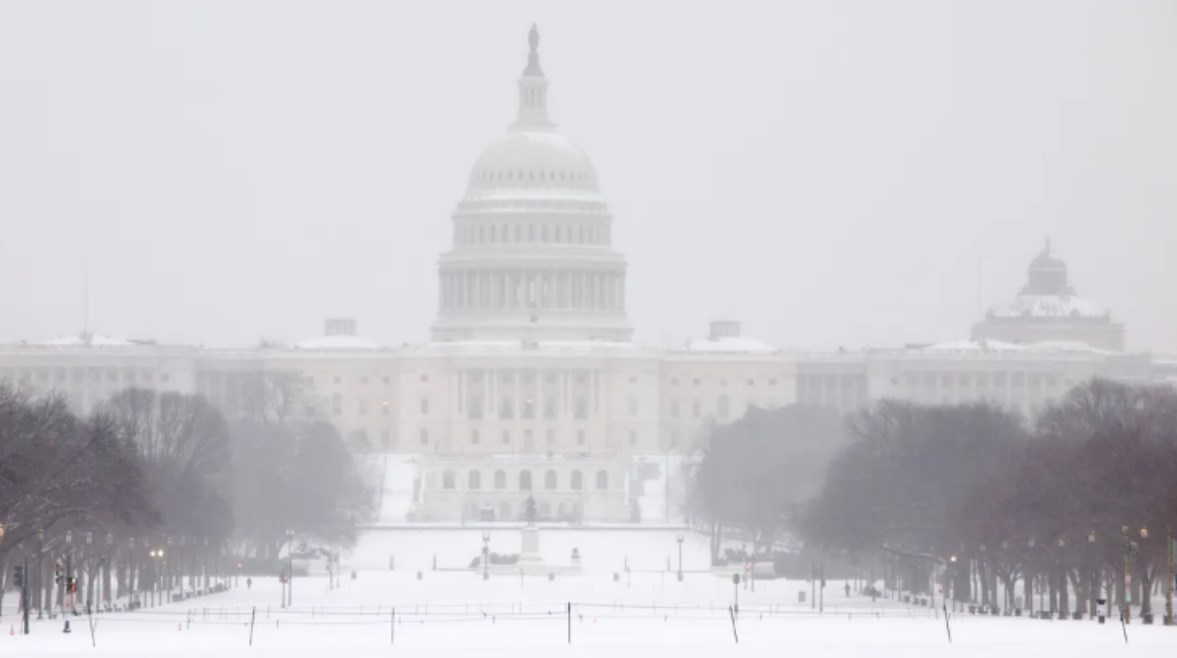 الكابيتول محاصر بالجليد