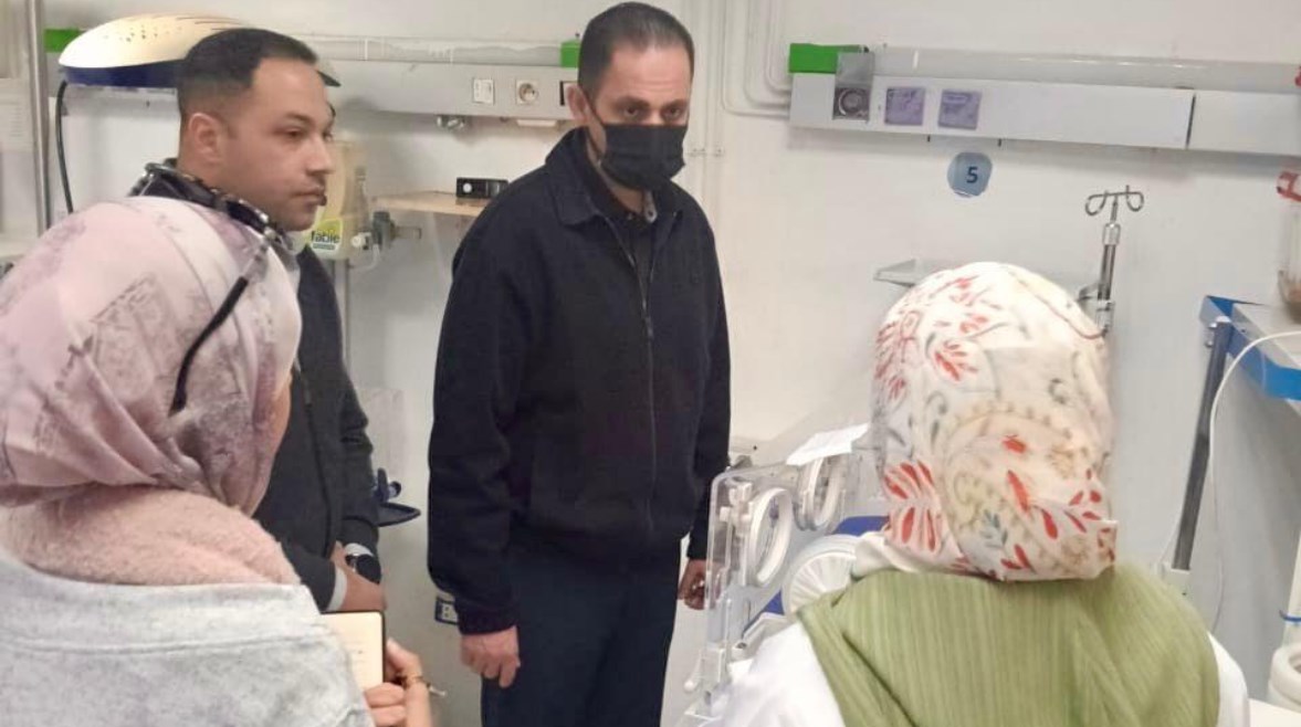 نائب وزير الصحة والسكان، الدكتور محمد الطيب، خلال جولته