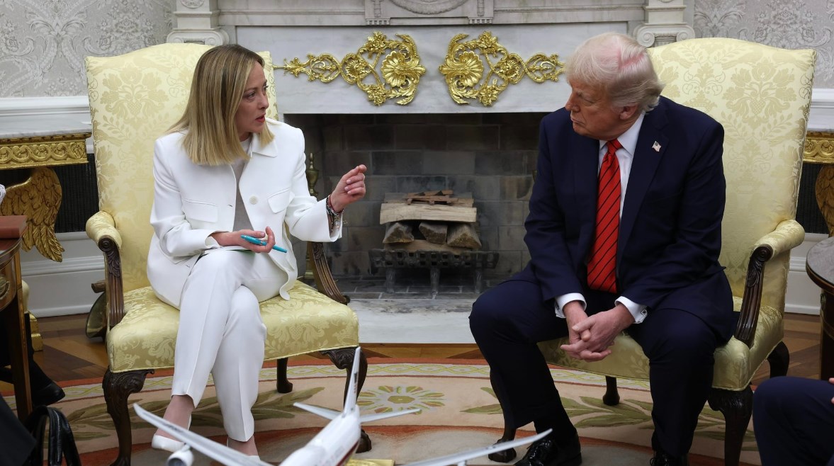 الرئيس الأمريكي دونالد ترامب ورئيسة الوزراء الإيطالية جورجيا ميلوني