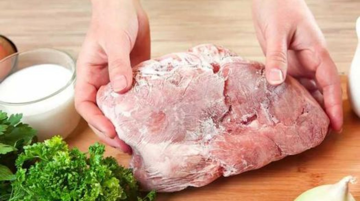 اللحوم المجمدة 