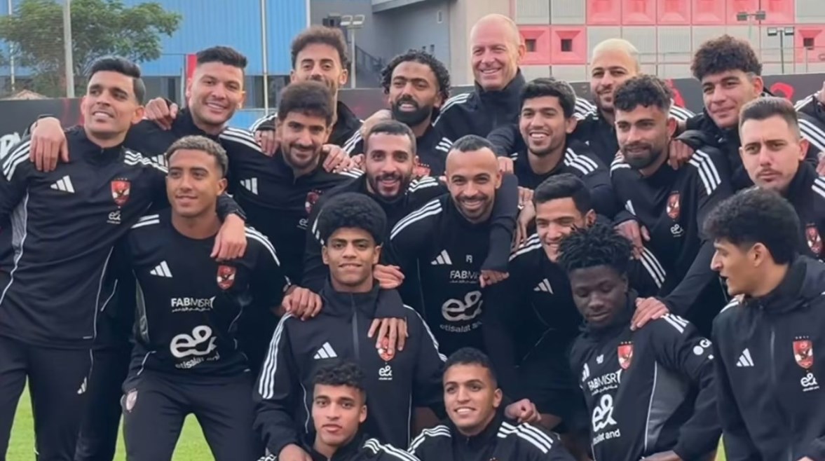 لاعبي الأهلي