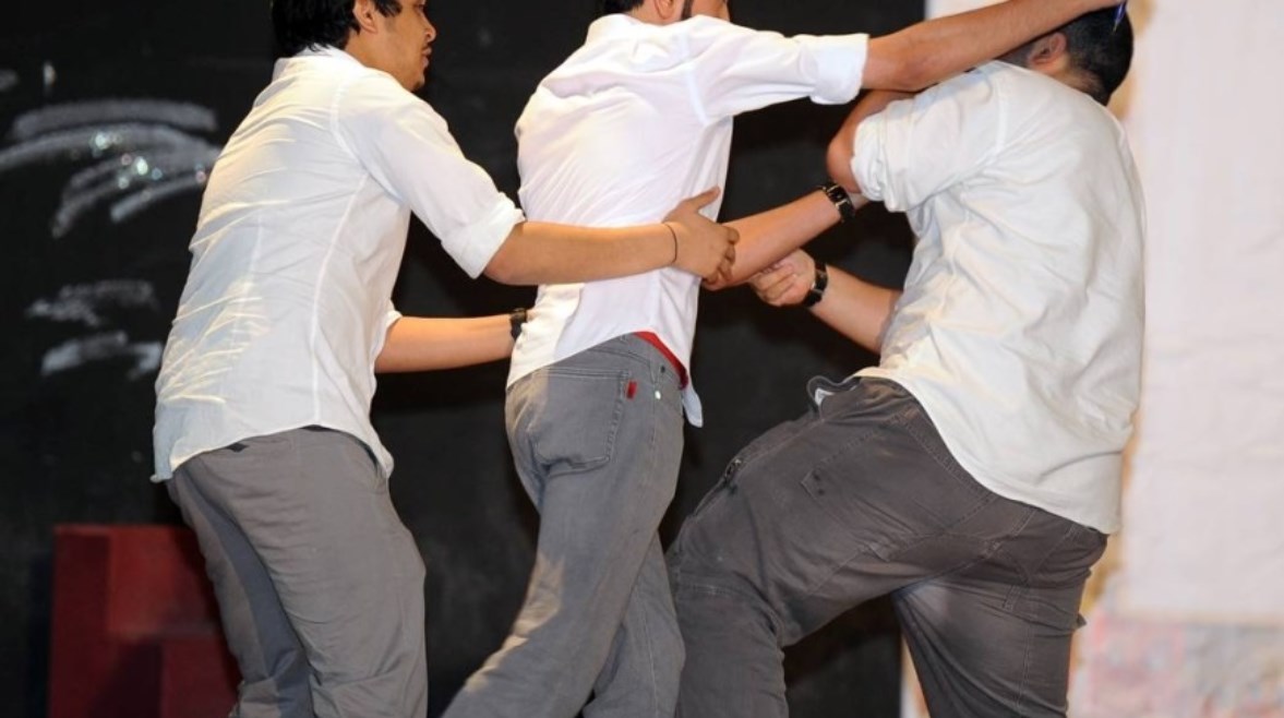 مشاجرة طلاب ارشيفية