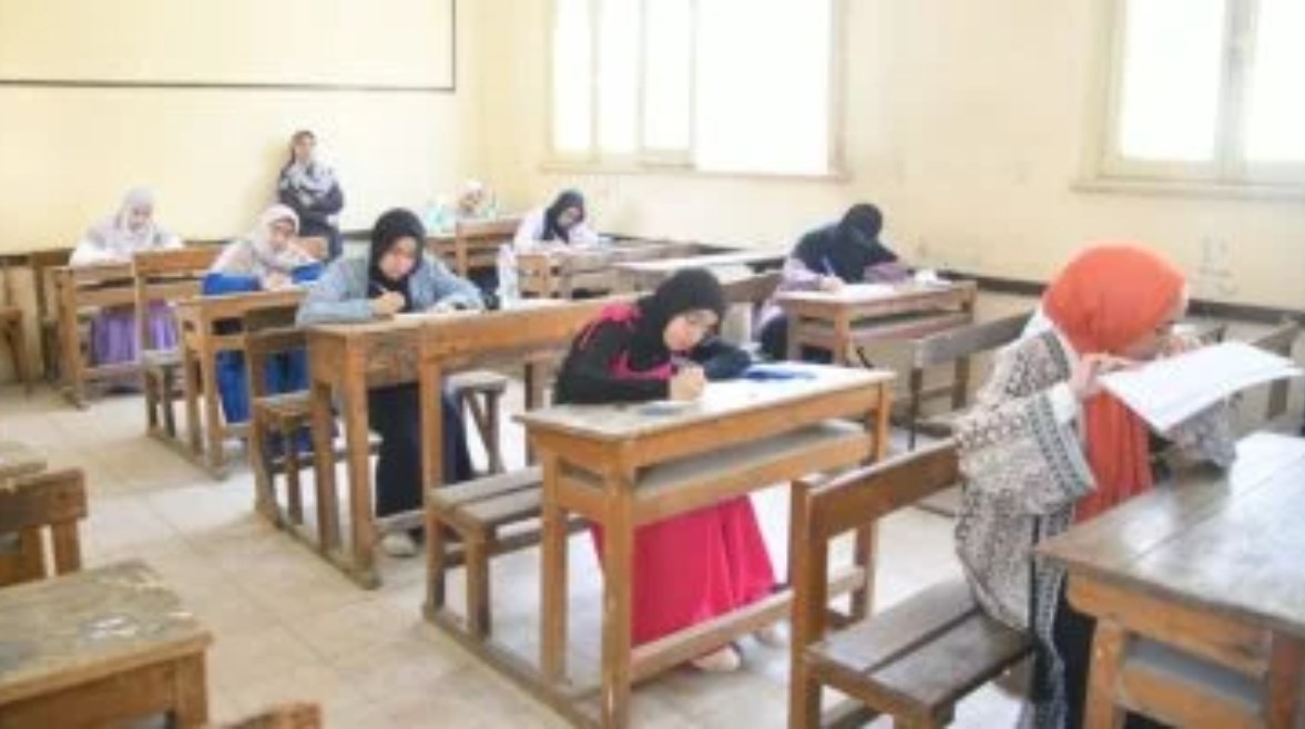 امتحان الشهادة الاعدادية  - ارشيفية