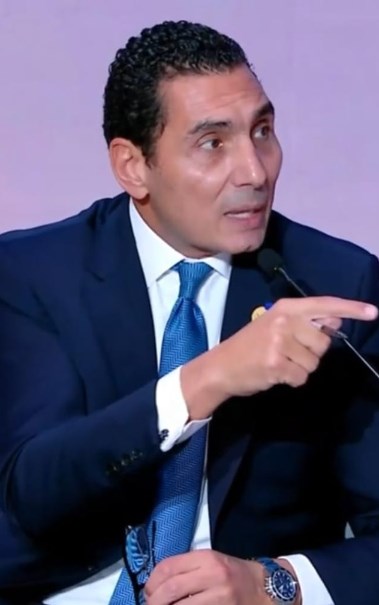 جوهر نبيل وزير الشباب والرياضة
