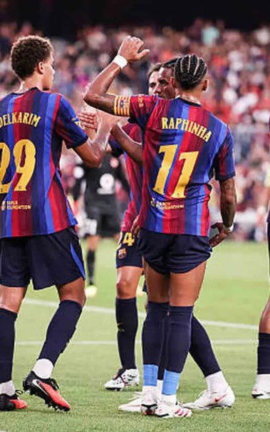 برشلونة