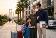 استقدام أفراد من أسر المقيمين للعمل بالسعودية
