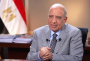 الدكتور محمود عصمت وزير الكهرباء 