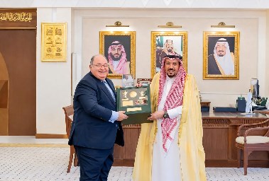 القنصل المصري بالرياض يبحث في القصيم أوضاع الجالية وفرص الاستثمار