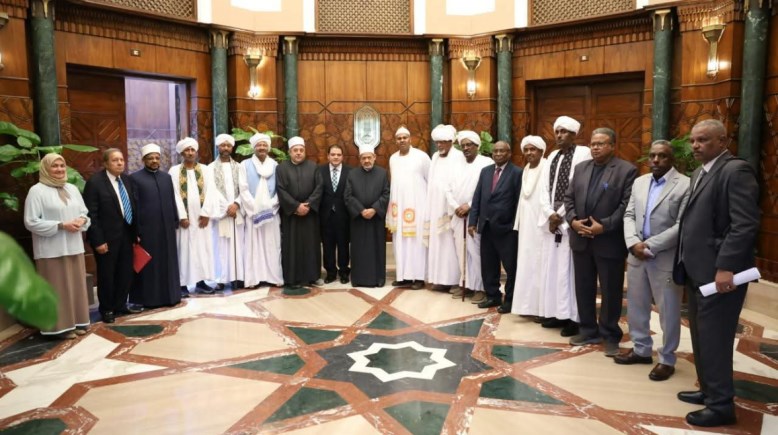 شيخ الازهر الدكتور احمد الطيب ومشايخ الطرق الصوفية بالسودان
