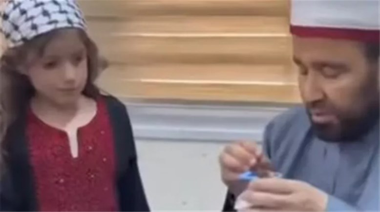 فيديو السبحة لوزير الأوقاف الفلسطيني