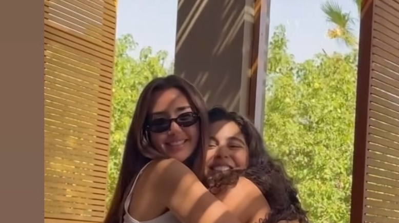 هنا الزاهد 
