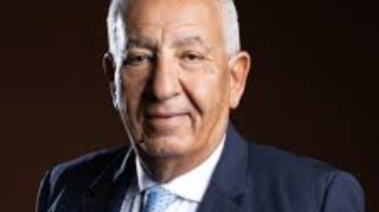 كامل أبو علي