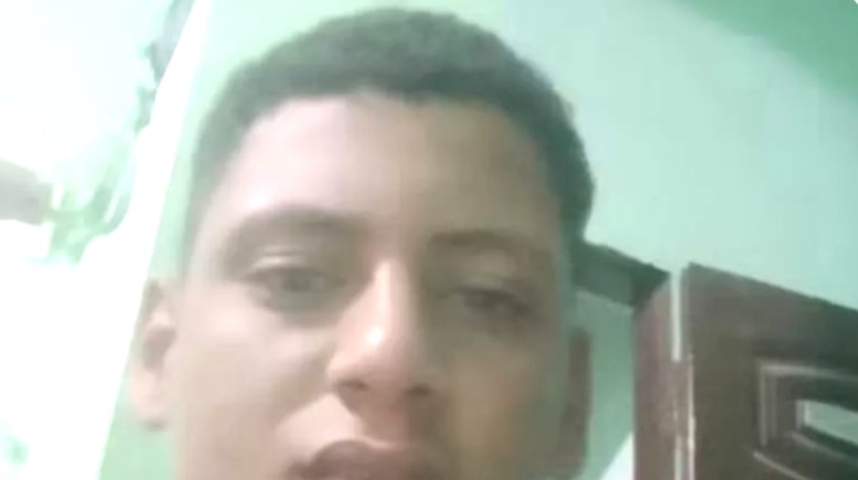 صورة الشاب المتوفي 