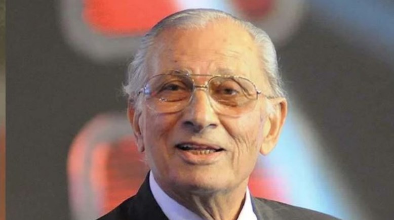  الفنان عمر الحريري