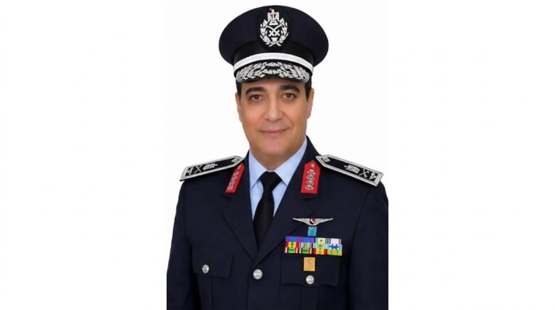 اللواء طيار أركان حرب وليد محمد عبد السلام عبد العاطي نائب مدير الأكاديمية العسكرية المصرية للكلية الجوية