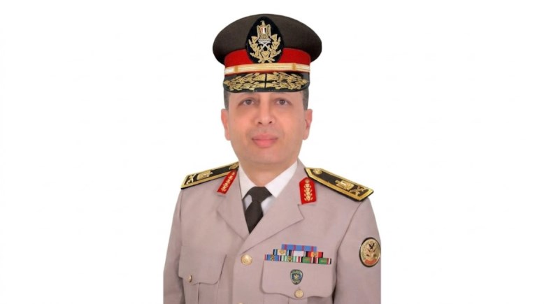 اللواء شريف عبدالحليم رضوان الجمل نائب مدير الأكاديمية العسكرية المصرية للكلية العسكرية التكنولوجية