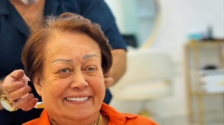  الفنانة هالة فاخر