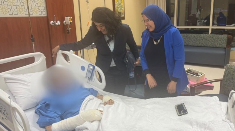 زيارة القنصلية للمصابة 