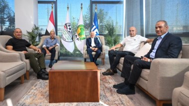 أبو ريدة وحسام وإبراهيم حسن