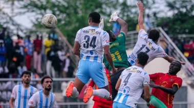 بيراميدز والمريخ بنتيو