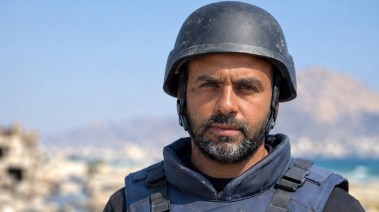 الإعلامي والصحفي المصري أحمد بجاتو