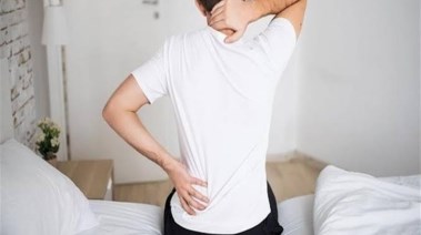 تعبيرية عن اعراض  الفيبروميالجيا
